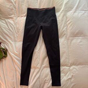 Outdoor Voices black ribbed leggings
